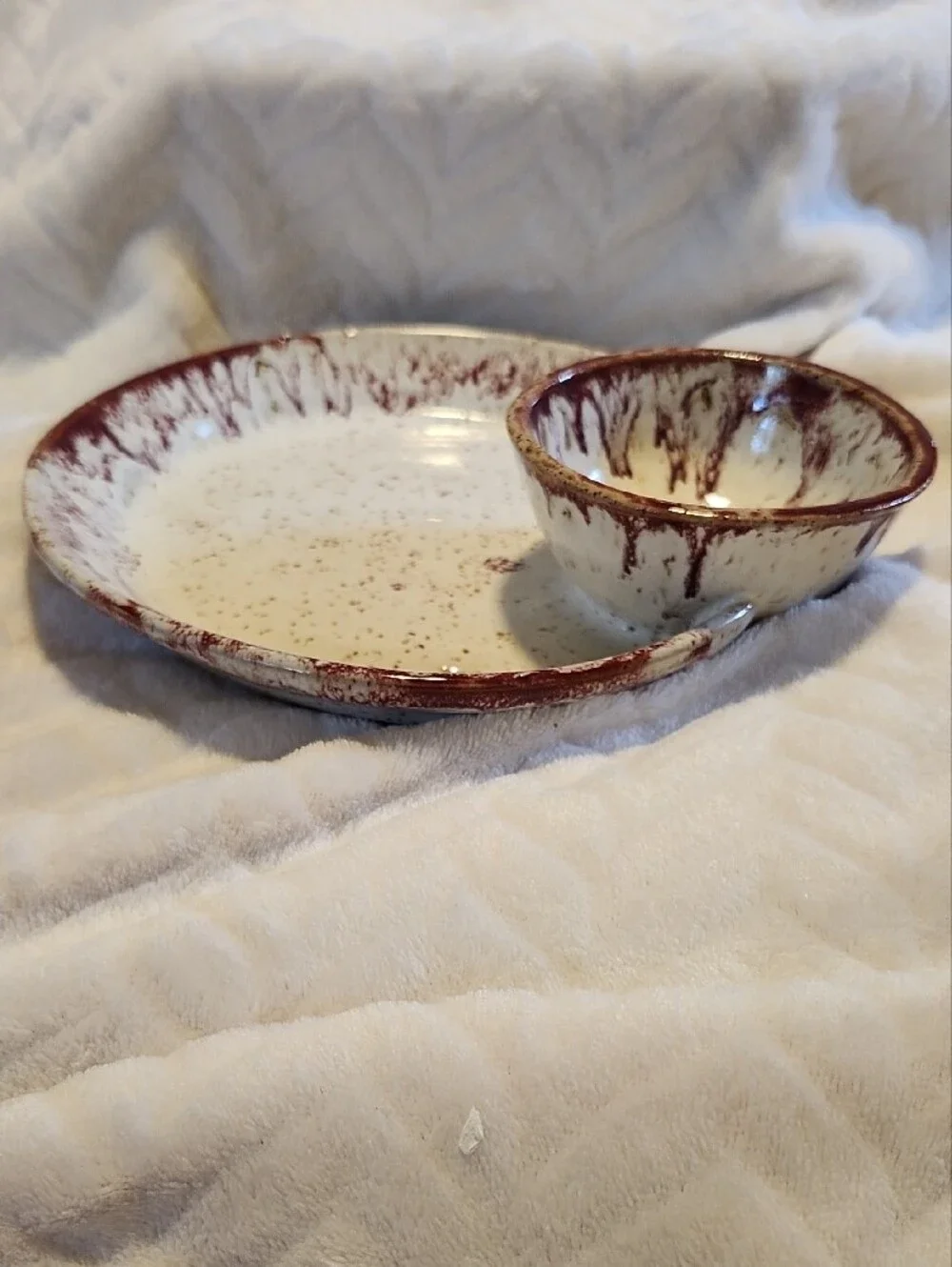 Speckled Ceramic Chip & Dip Plate in Country White and Burgundy